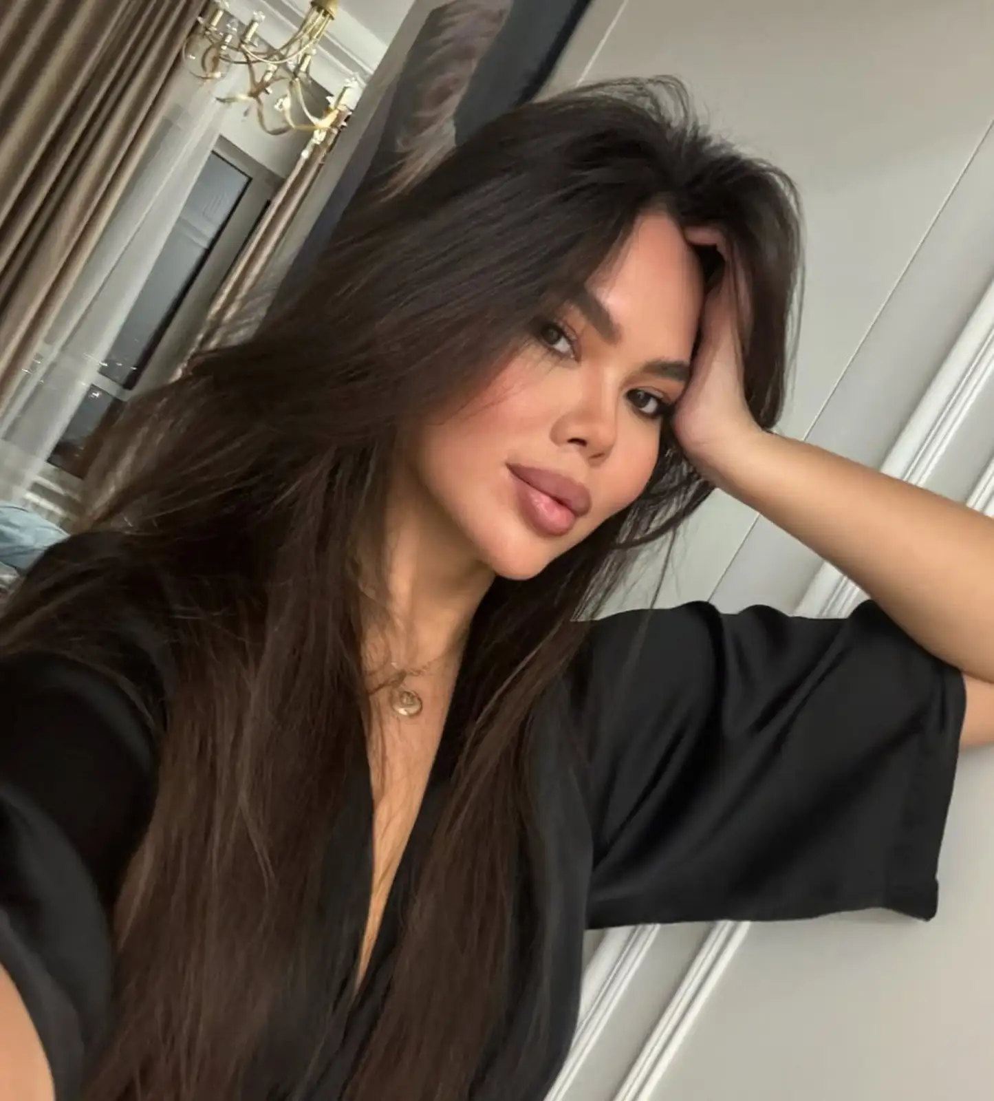 Adeline escort in London