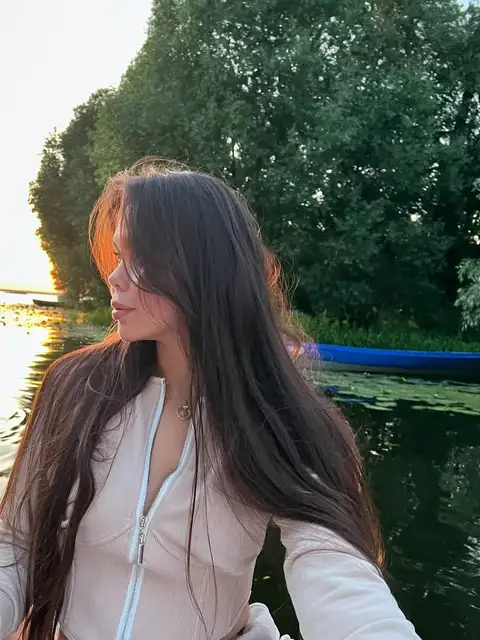 Adeline escort in London