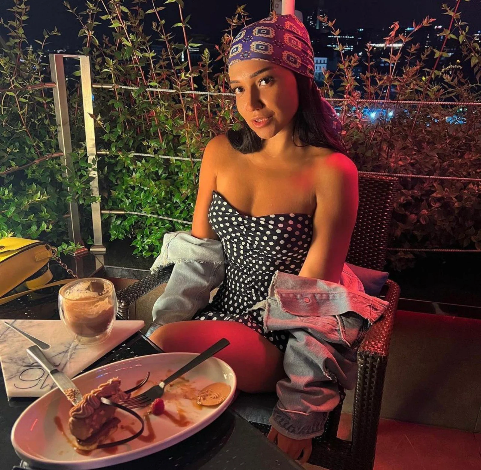 Alice escort in London