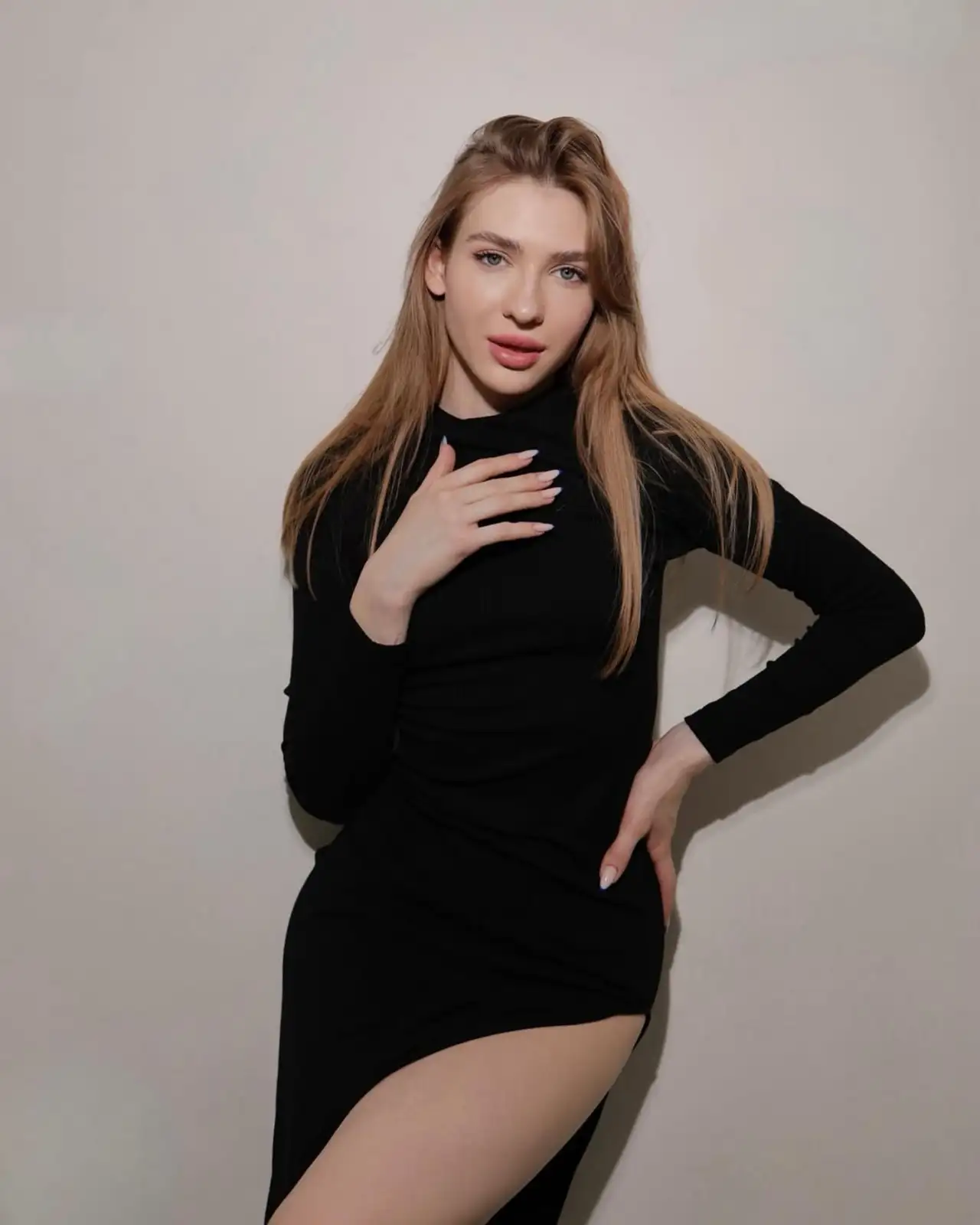 Alice escort in London