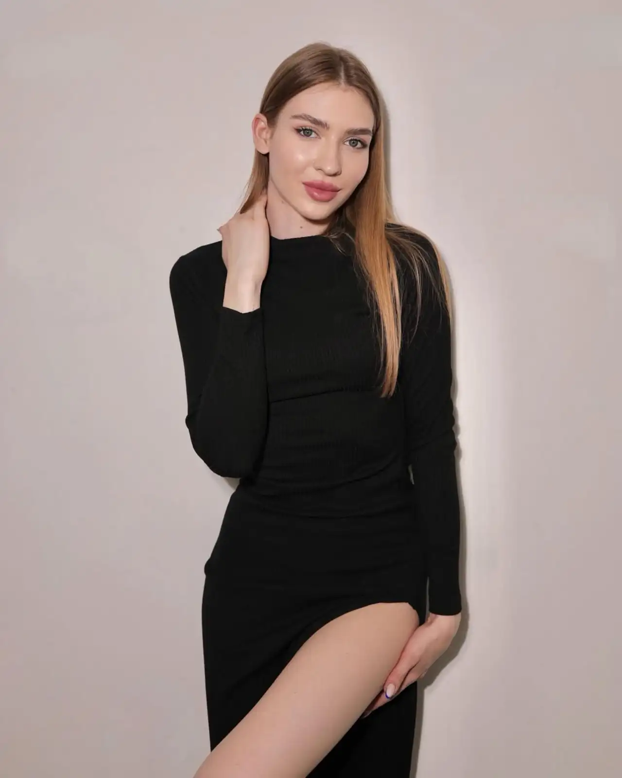 Alice escort in London