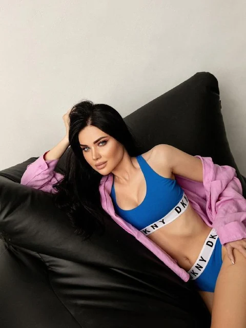 Anabelle escort in London
