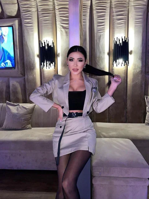 Asel escort in London