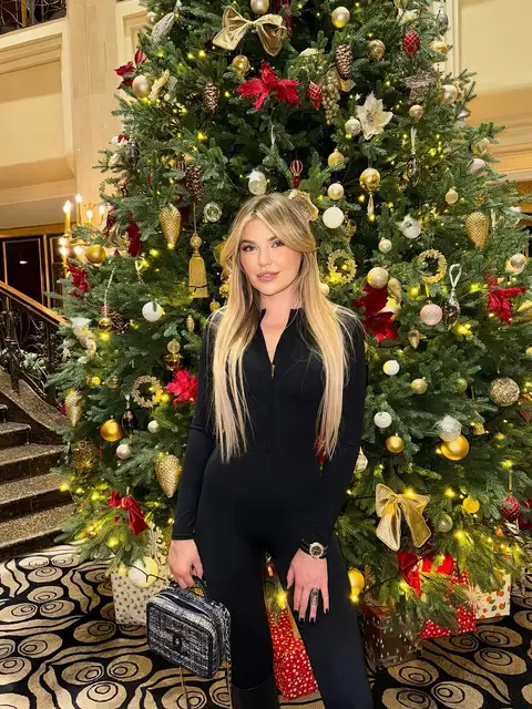 Camilla escort in London
