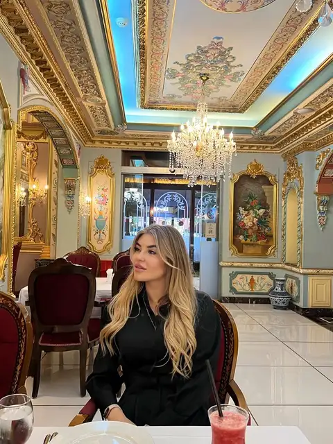Camilla escort in London