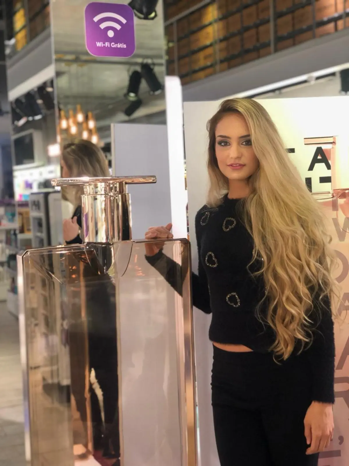 Candice escort in London