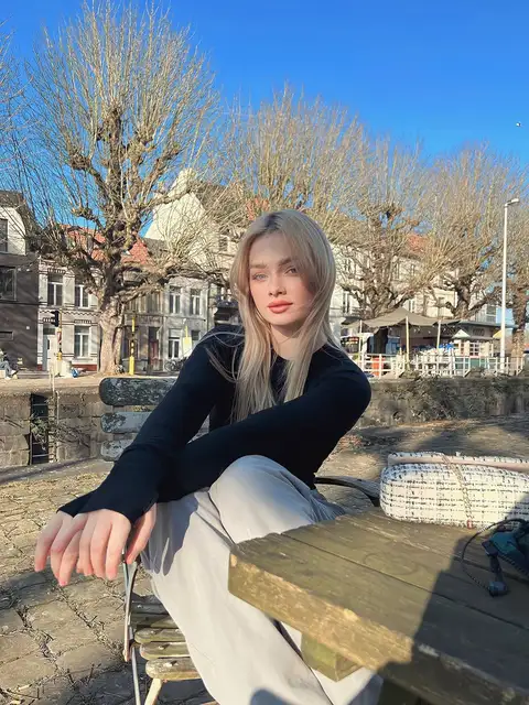 Charlotte escort in London