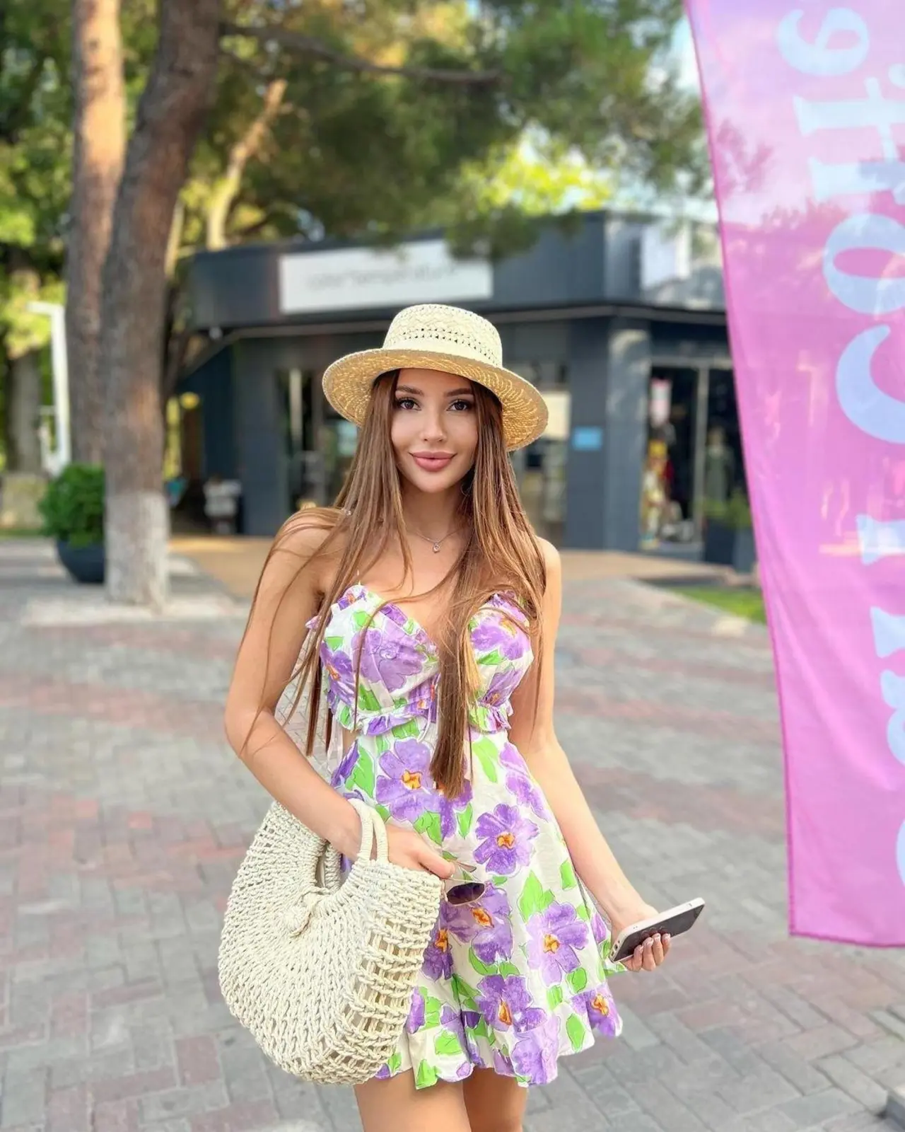 Courtney escort in London