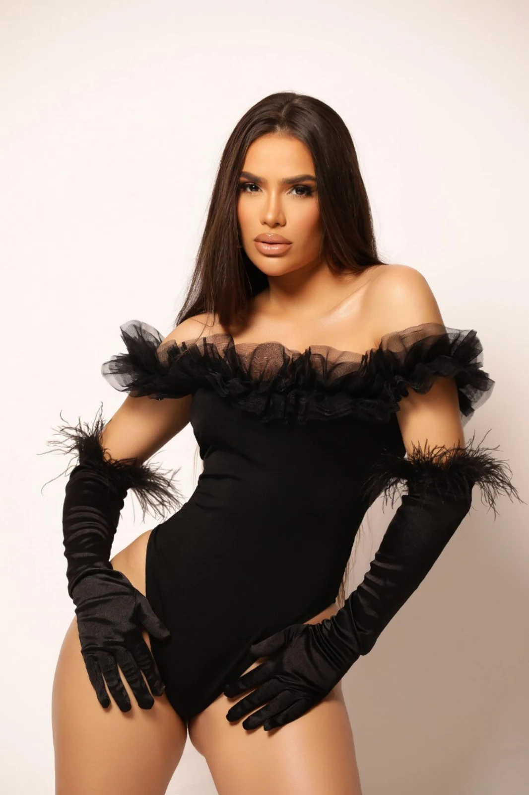 Delia escort in London