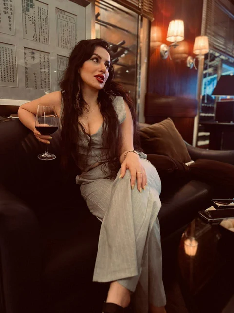 Dorotea escort in London