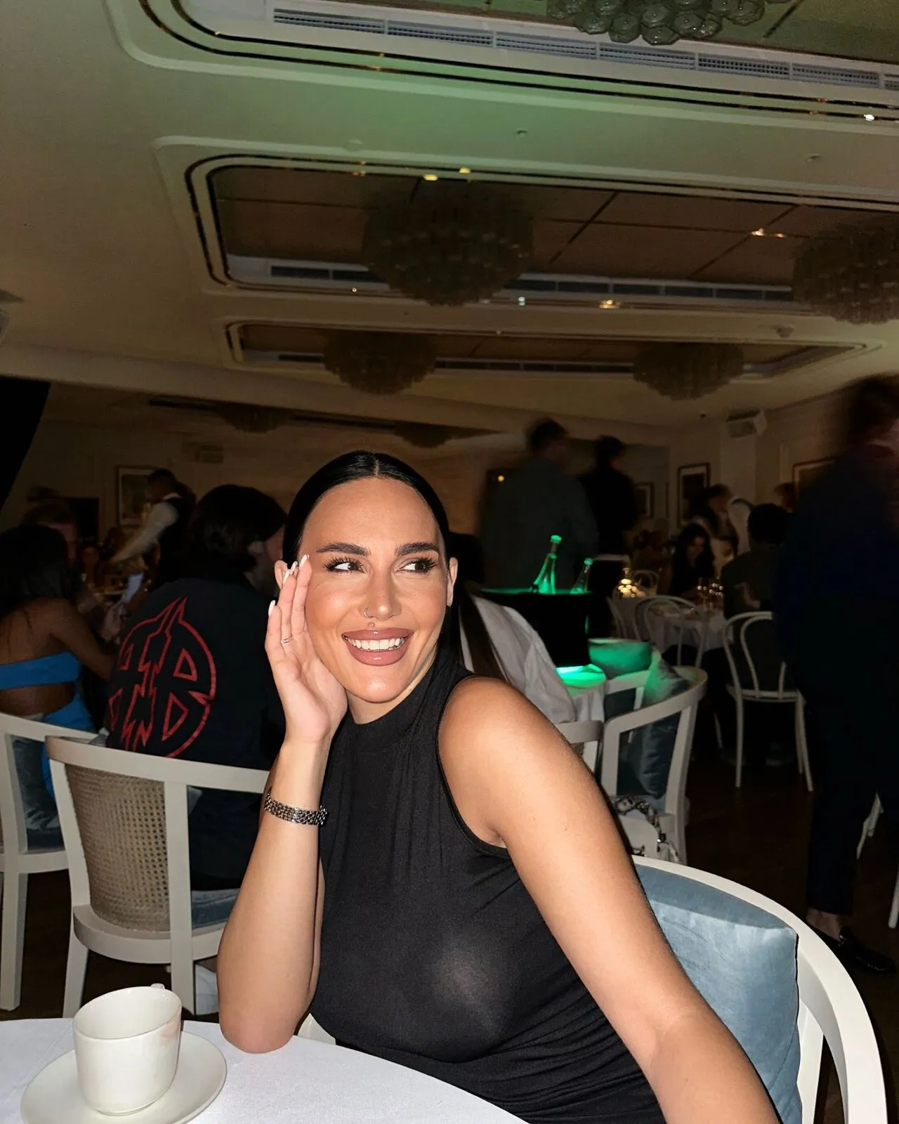 Emmi escort in London