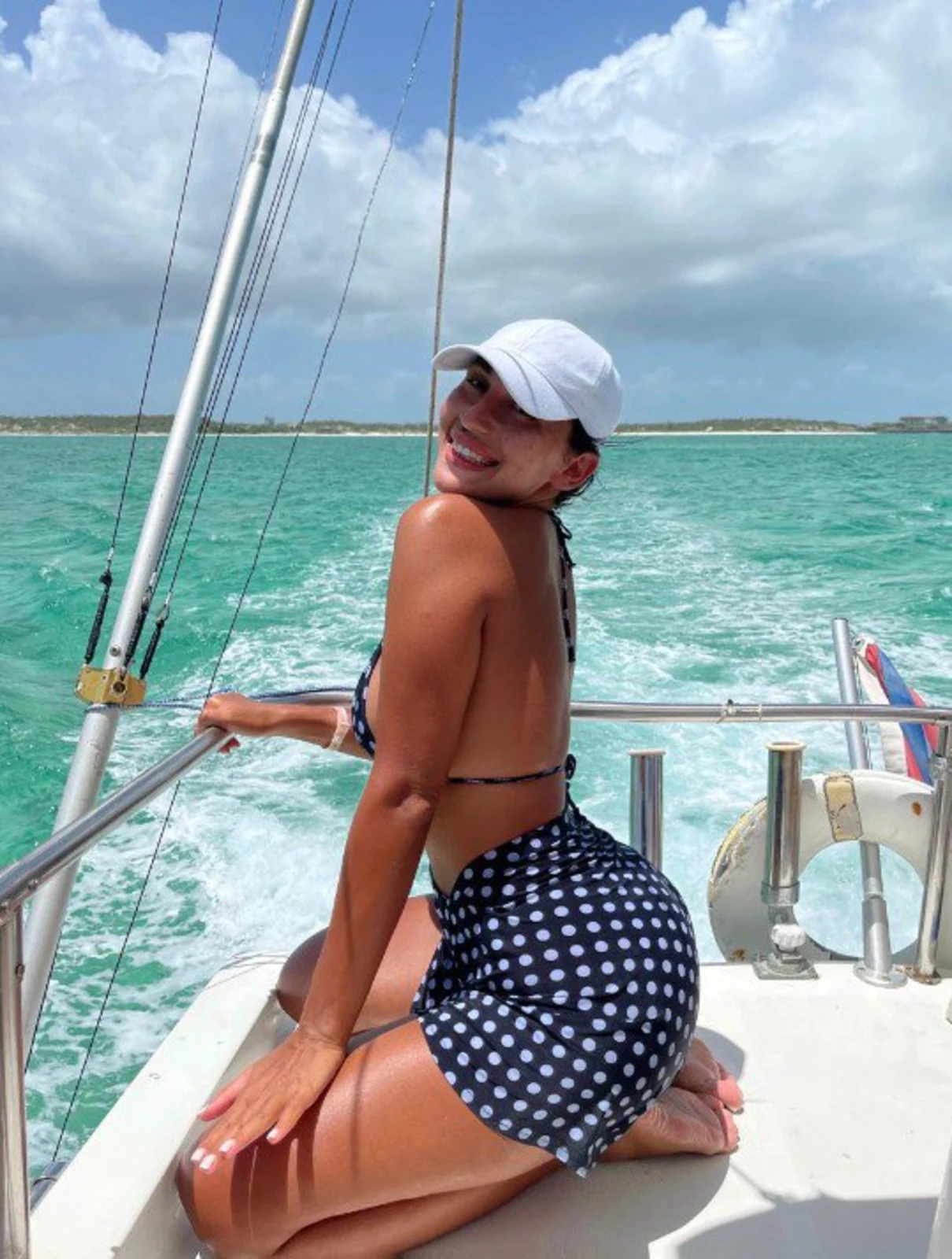 Emmi escort in London