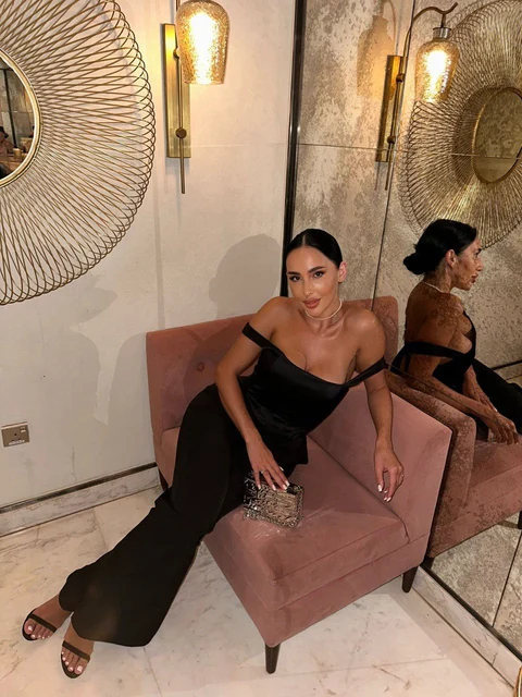 Emmi escort in London