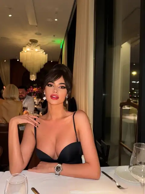 Helena escort in London
