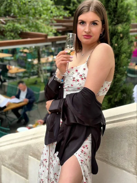 Irina escort in London