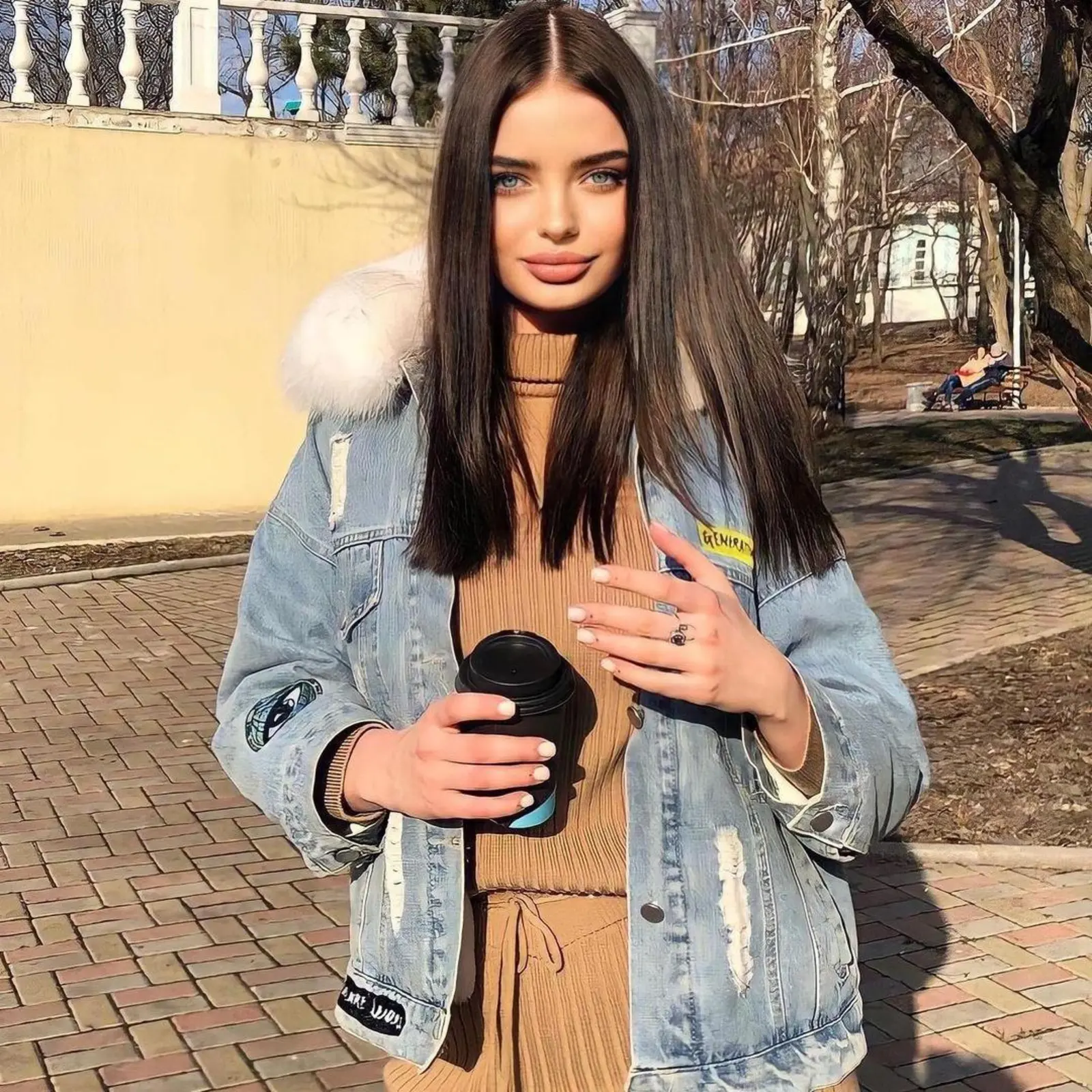 Kaitlyn escort in London