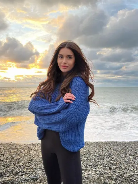 Kayla escort in London