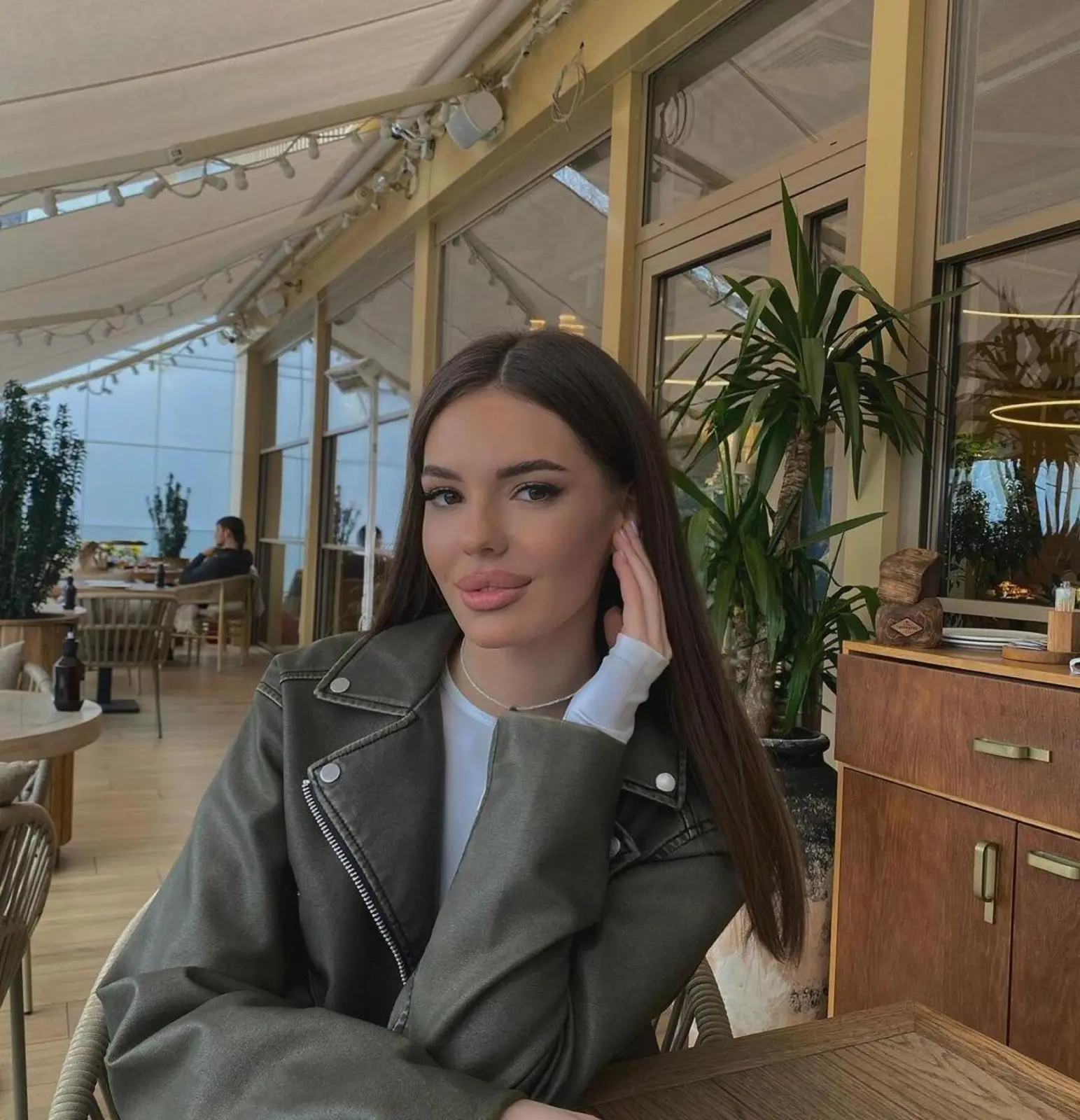 Lacey escort in London