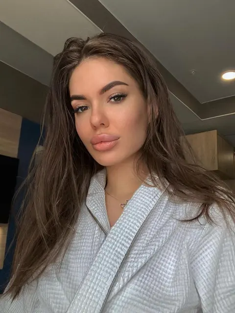 Lacey escort in London