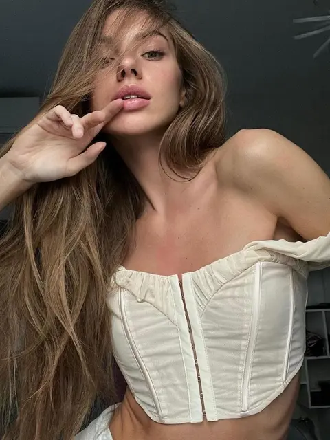 Leila escort in London