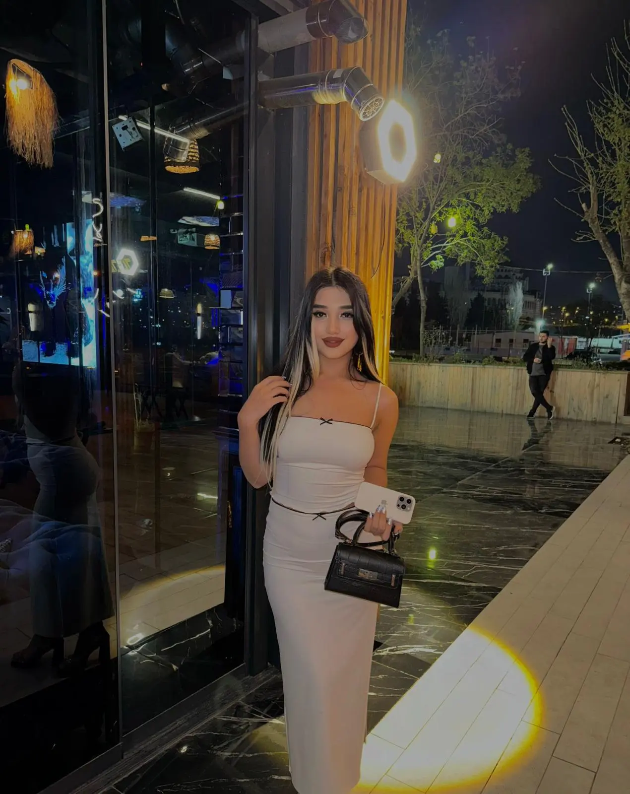 Luiza escort in London