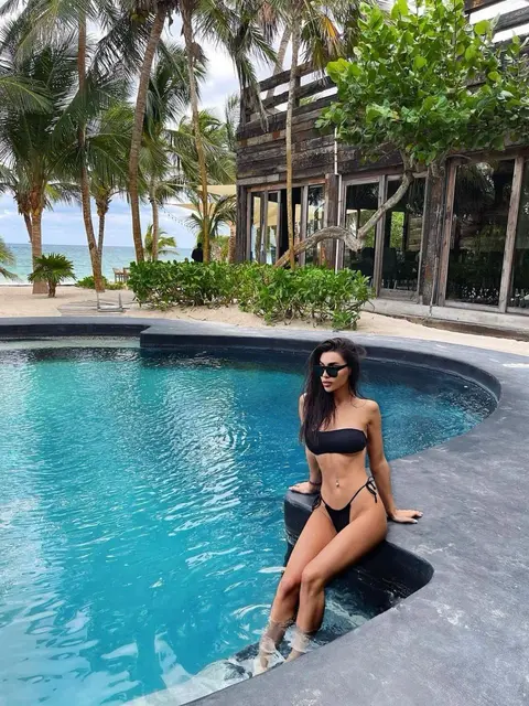 Maya escort in London