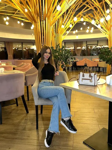 Melody escort in London