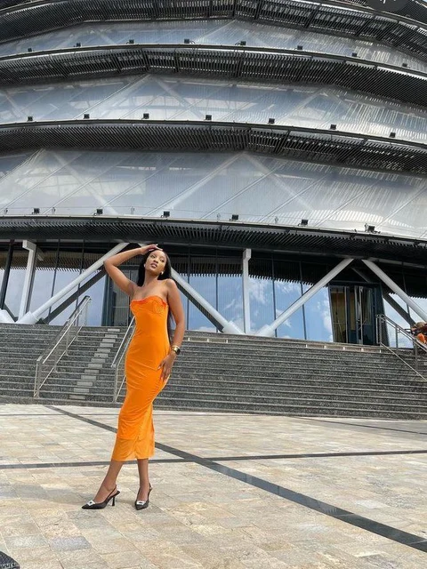 Naty escort in London
