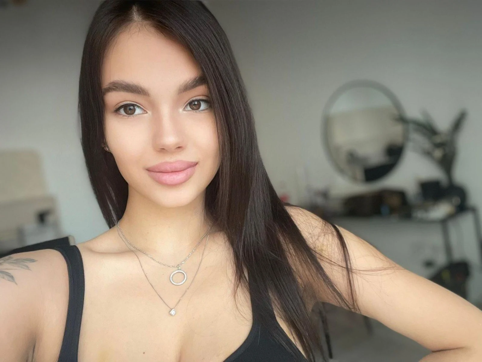 Polianna escort in London