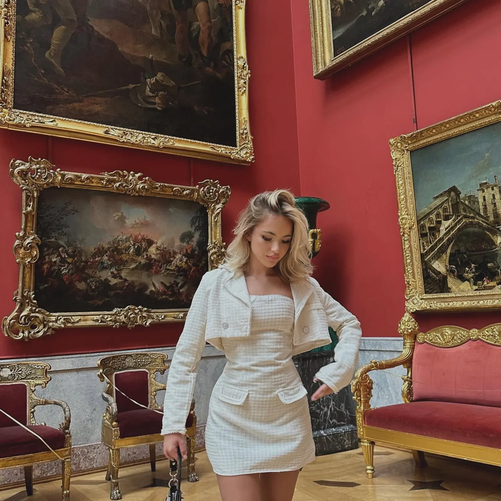 Roxanne escort in London