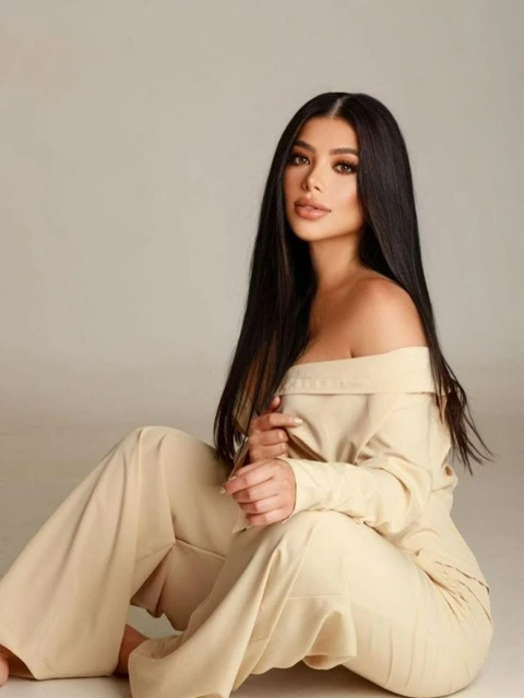 Serena escort in London