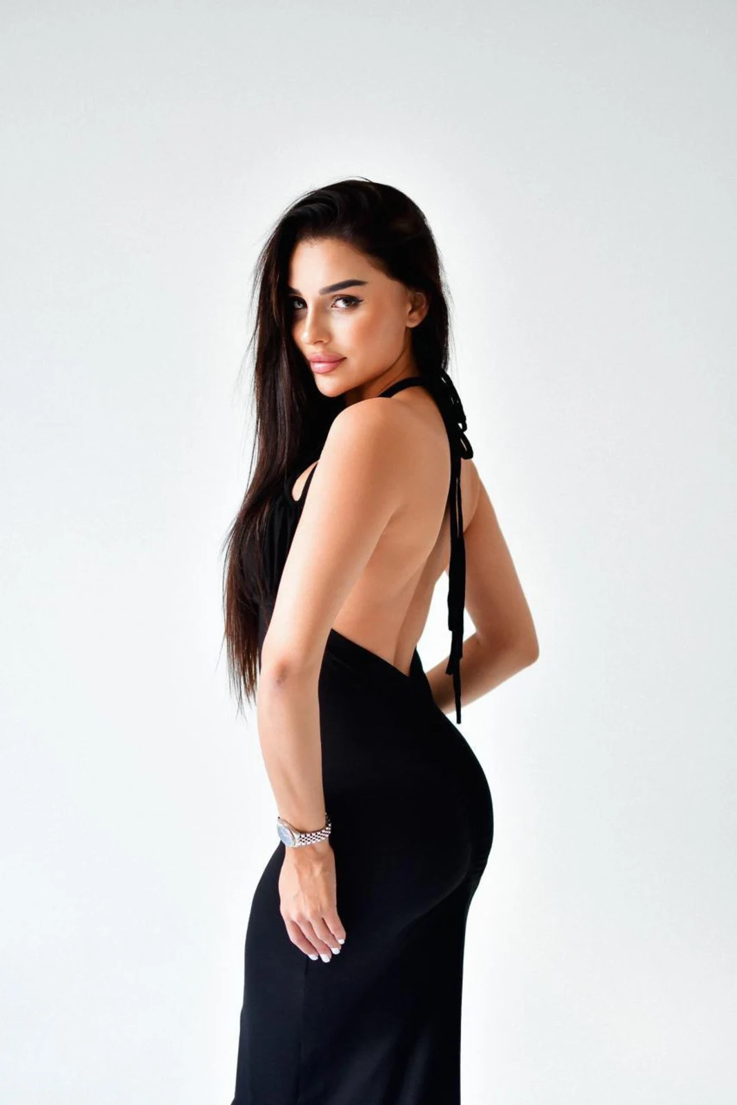 Shella escort in London