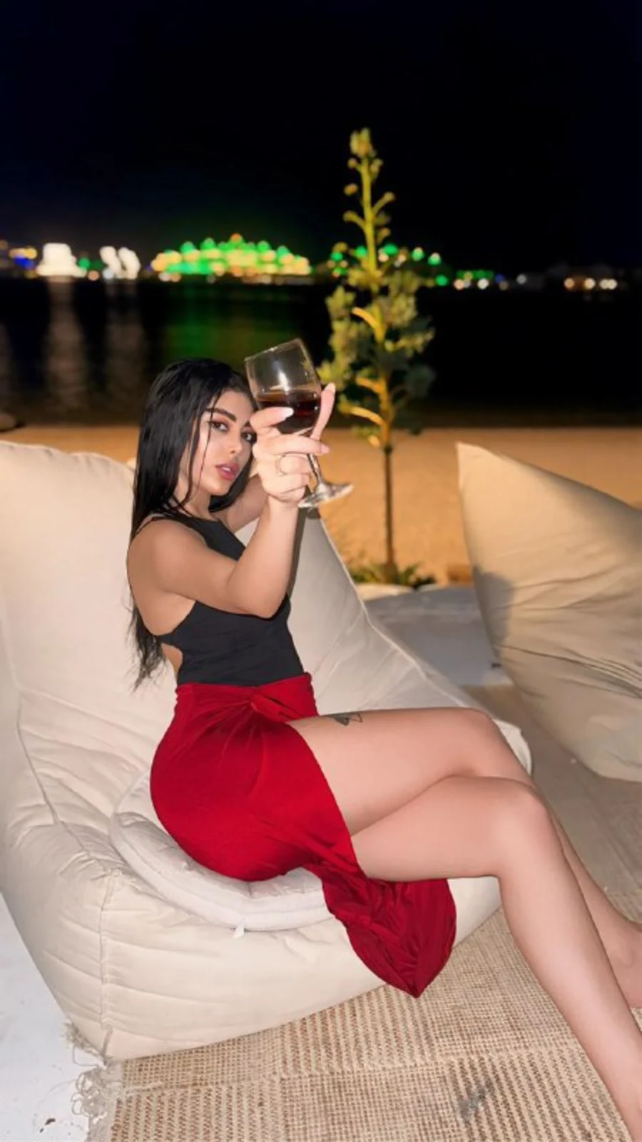 Shymi escort in London