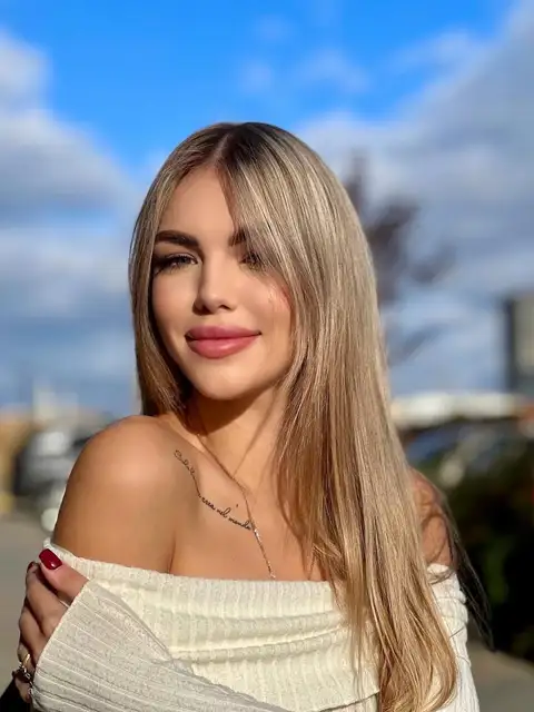 Sophia escort in London
