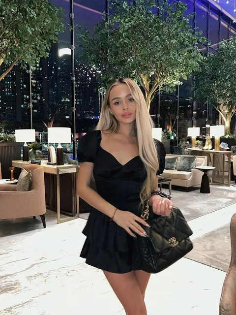 Tegan escort in London