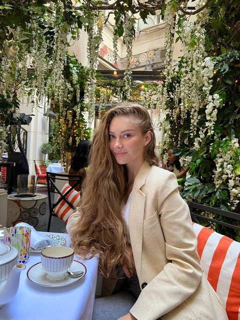 Valentina escort in London