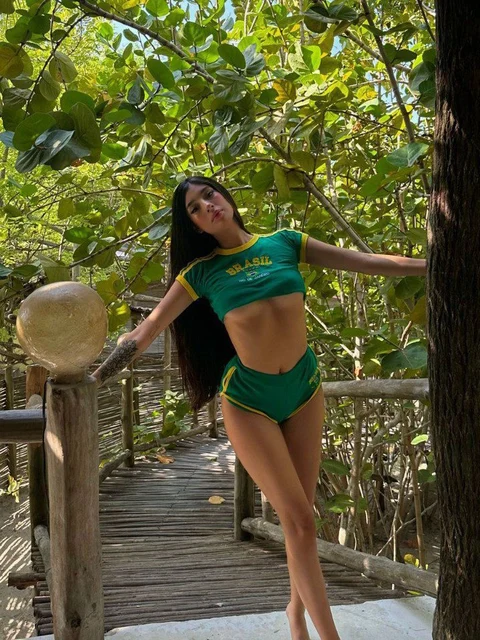 Valentina escort in London