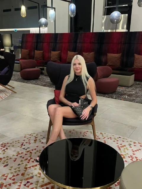 Veronica escort in London