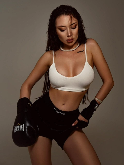Violetta escort in London