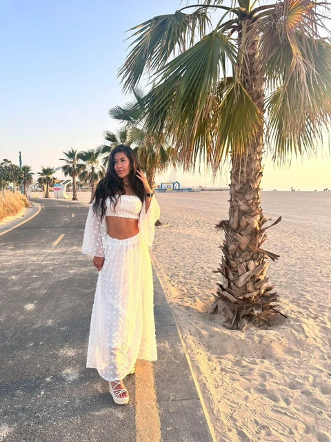 Yasmin escort in London