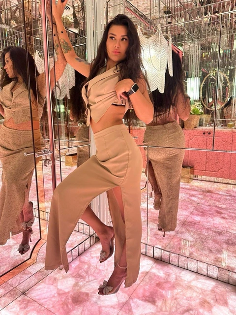 Yasmin escort in London