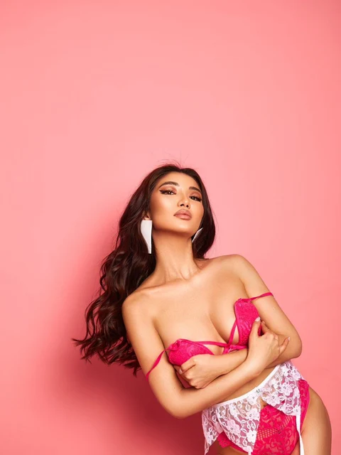 Zara escort in London